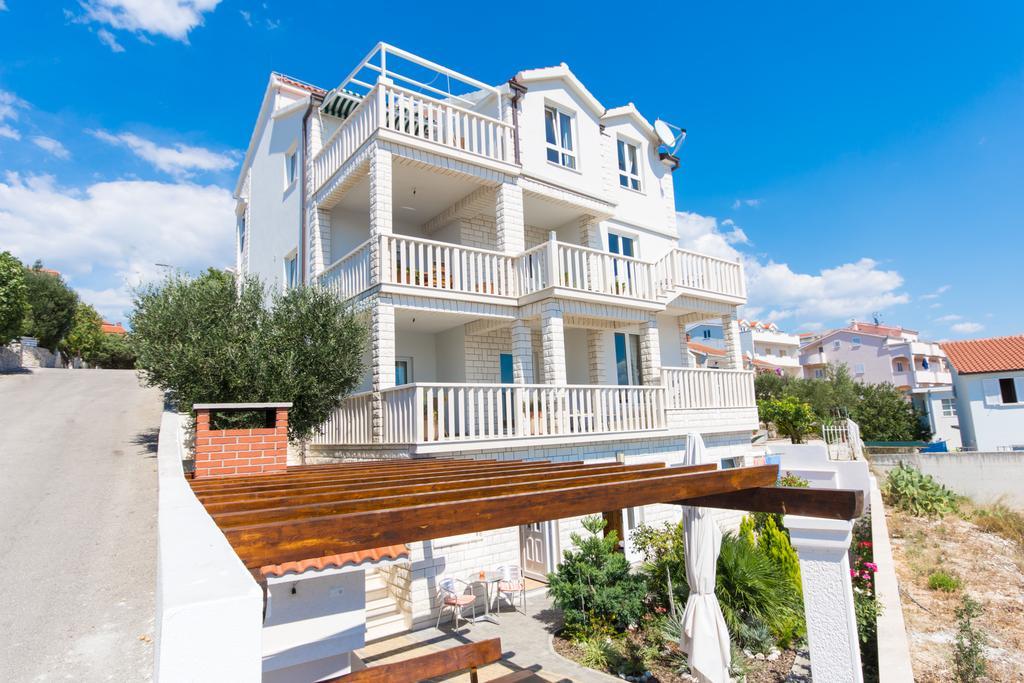 Apartments Wisibada Trogir Ngoại thất bức ảnh