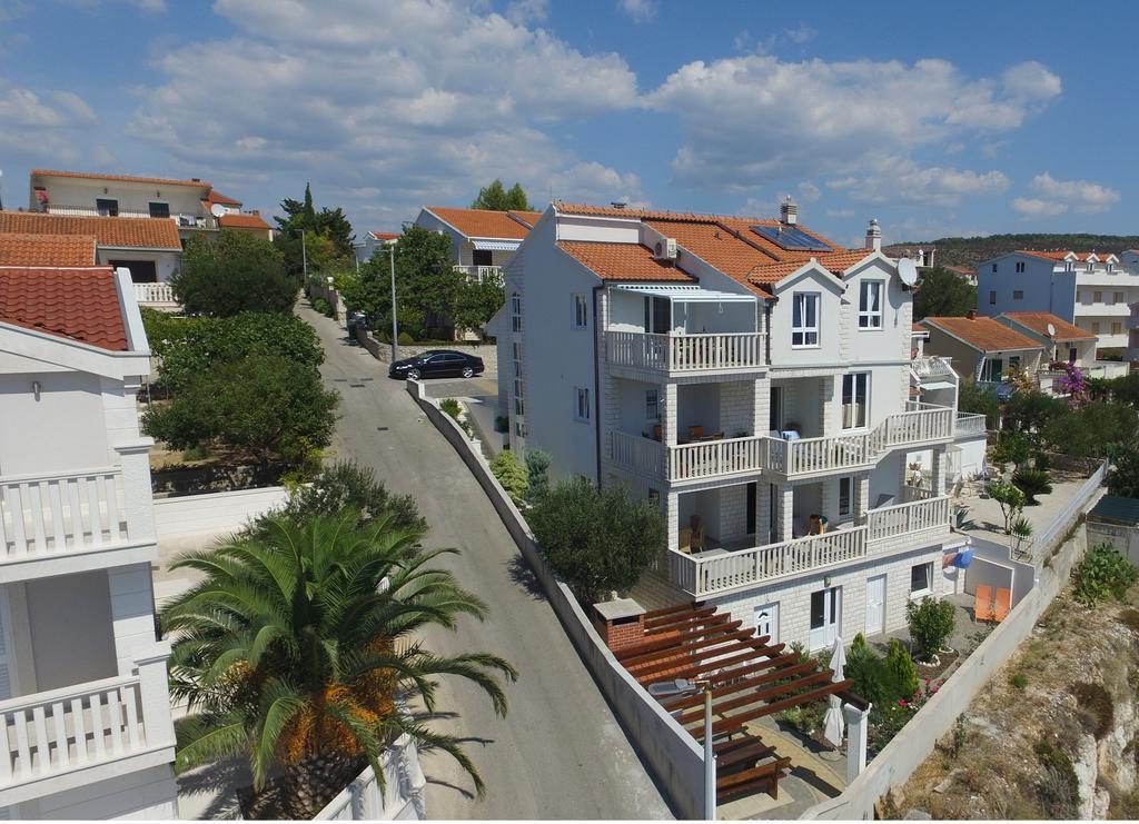 Apartments Wisibada Trogir Ngoại thất bức ảnh